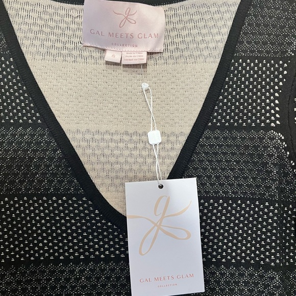 BNWT Gal meets glam “Heidi” sweater dress🖤 - Picture 3 of 5